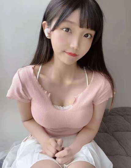 江岸区燕燕，真诚分享oo后，白净诱人